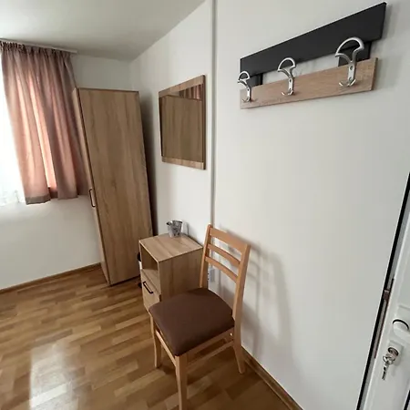 Albergue абаджийска *